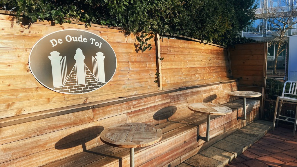 Terras van De Oude Tol